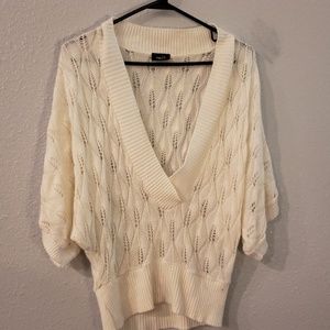 Rue21 ivory/cream v neck sweater